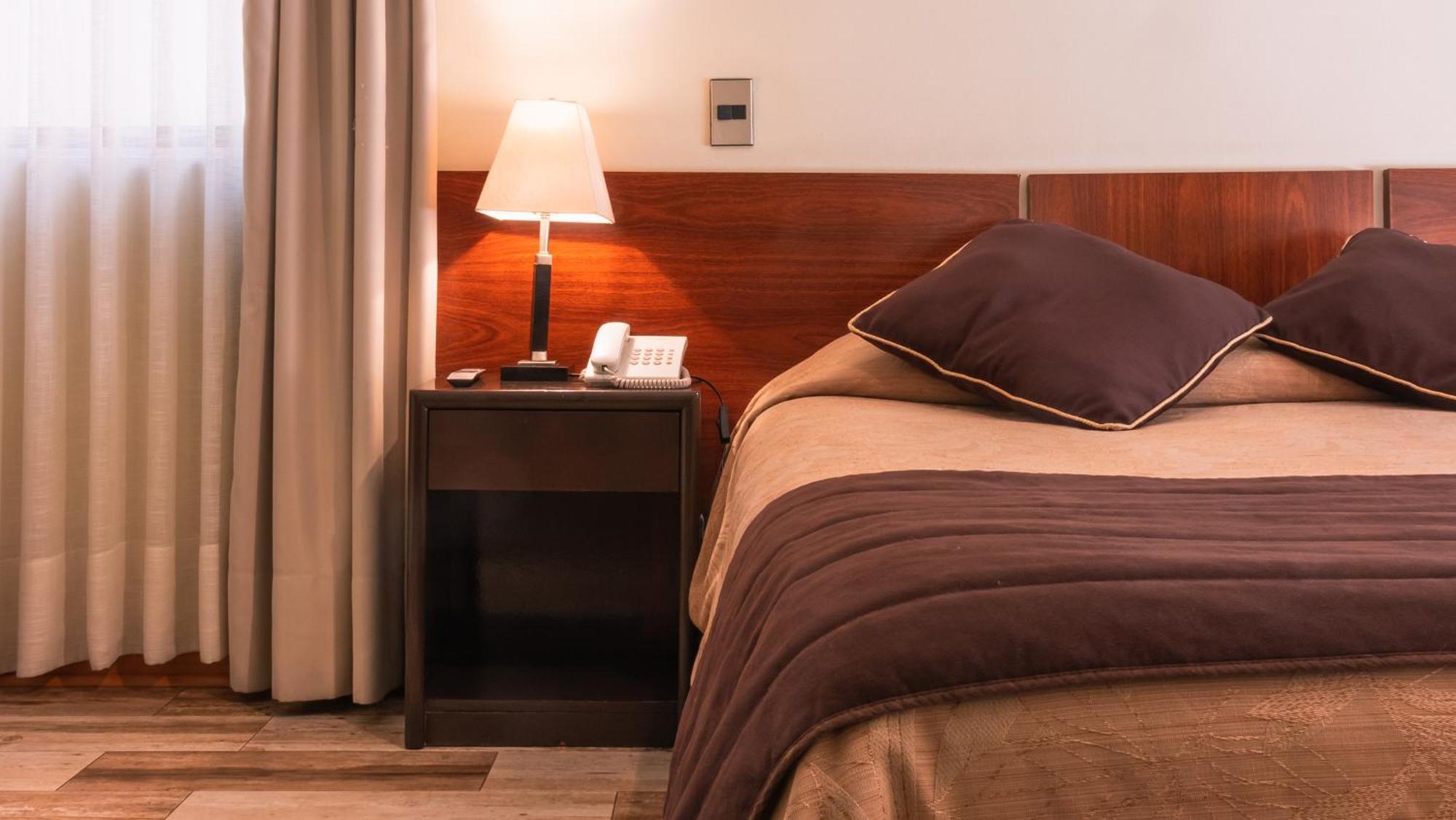 Hotel Diego De Velazquez Santiago Luaran gambar