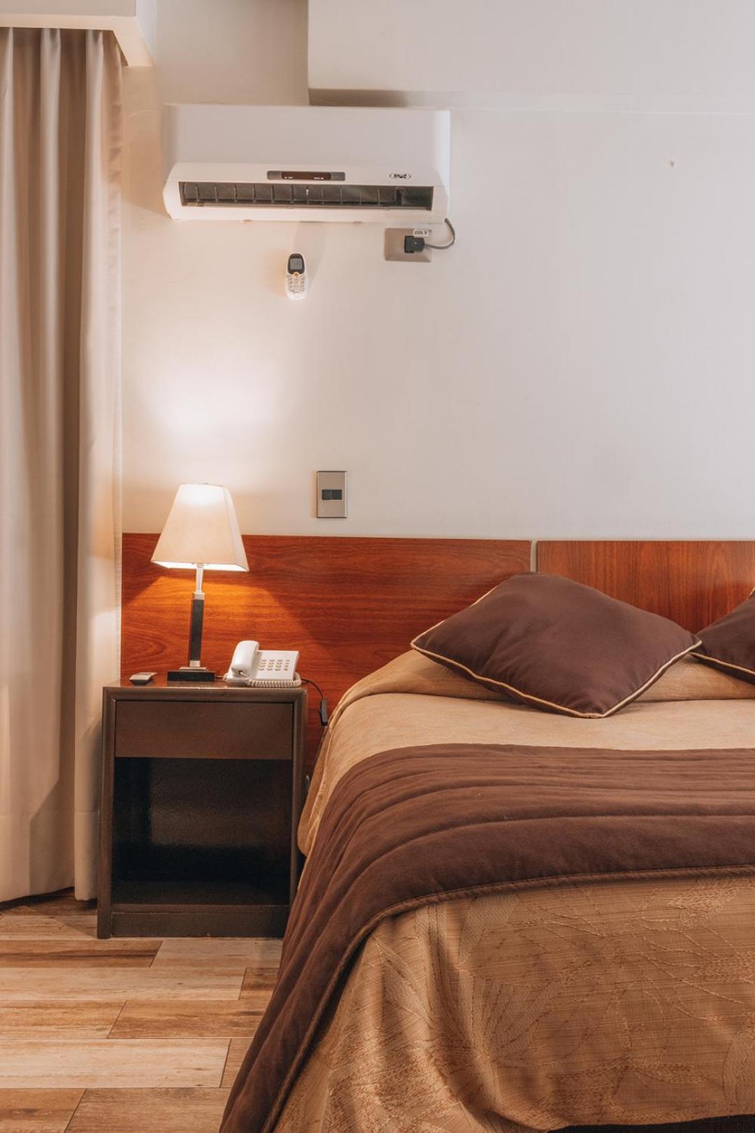 Hotel Diego De Velazquez Santiago Luaran gambar