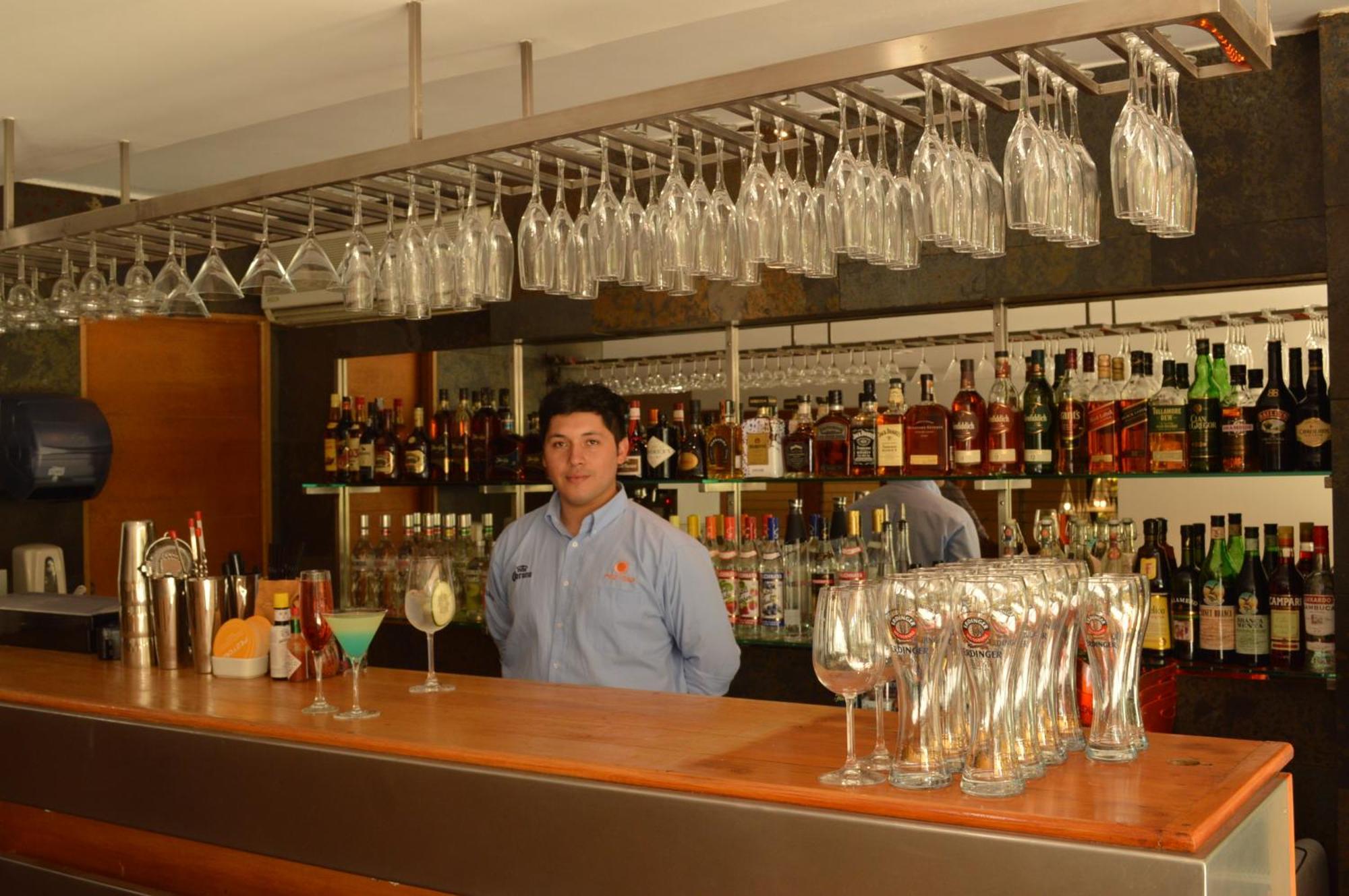 Hotel Diego De Velazquez Santiago Luaran gambar