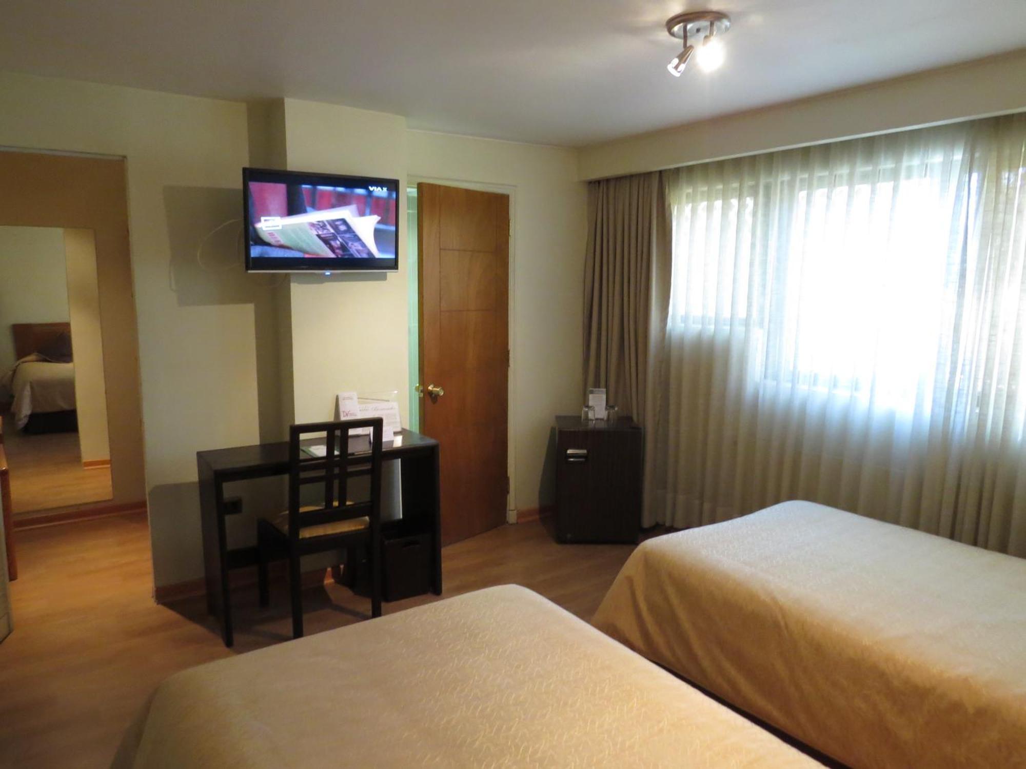 Hotel Diego De Velazquez Santiago Bilik gambar